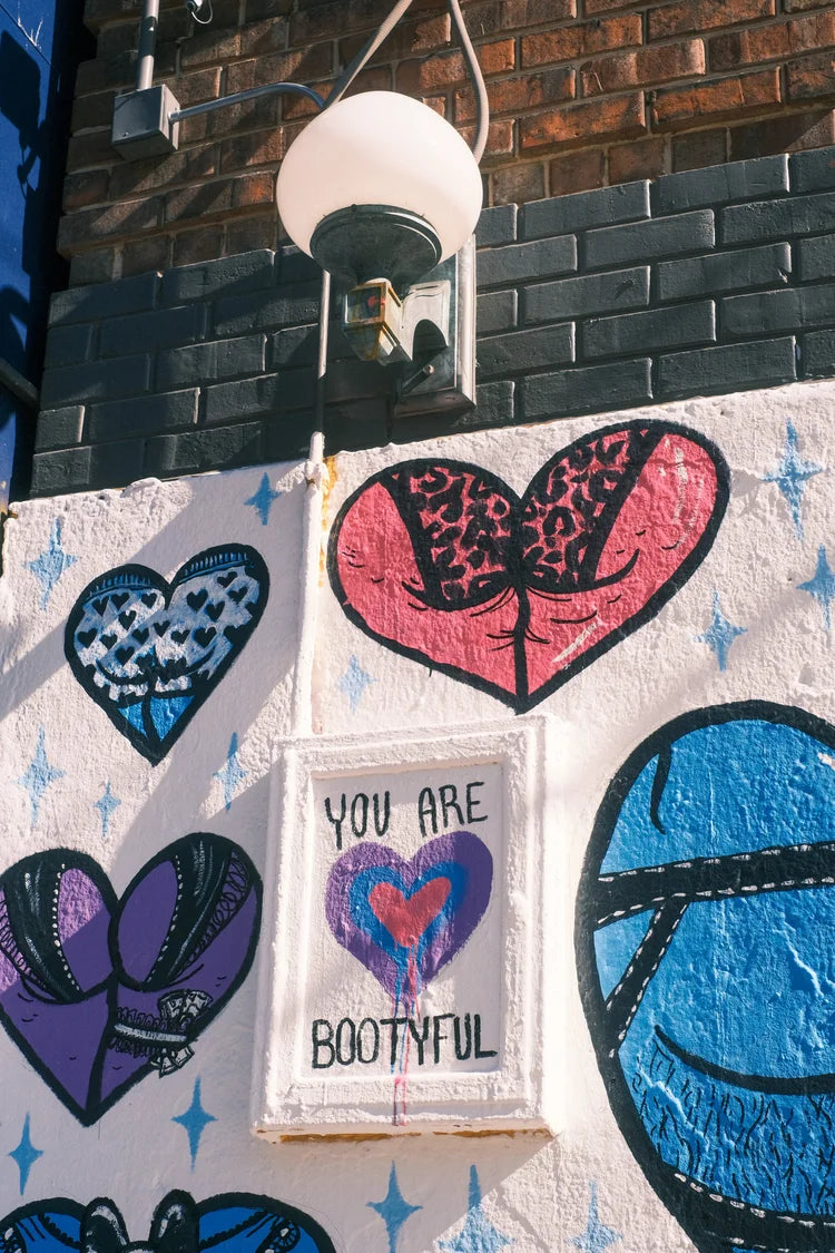 Paint your own heart butt