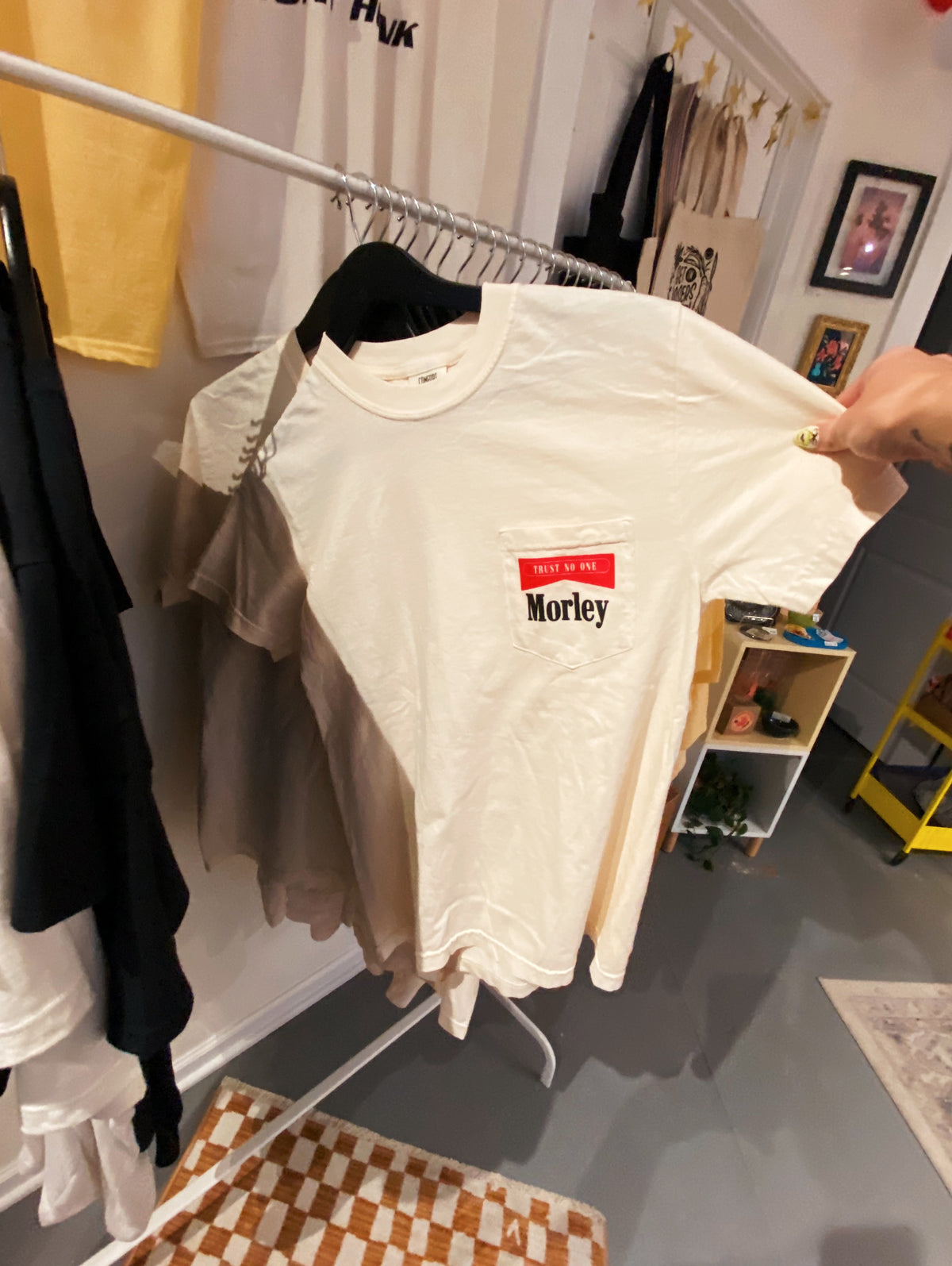 Morley T-Shirt, Trust No One